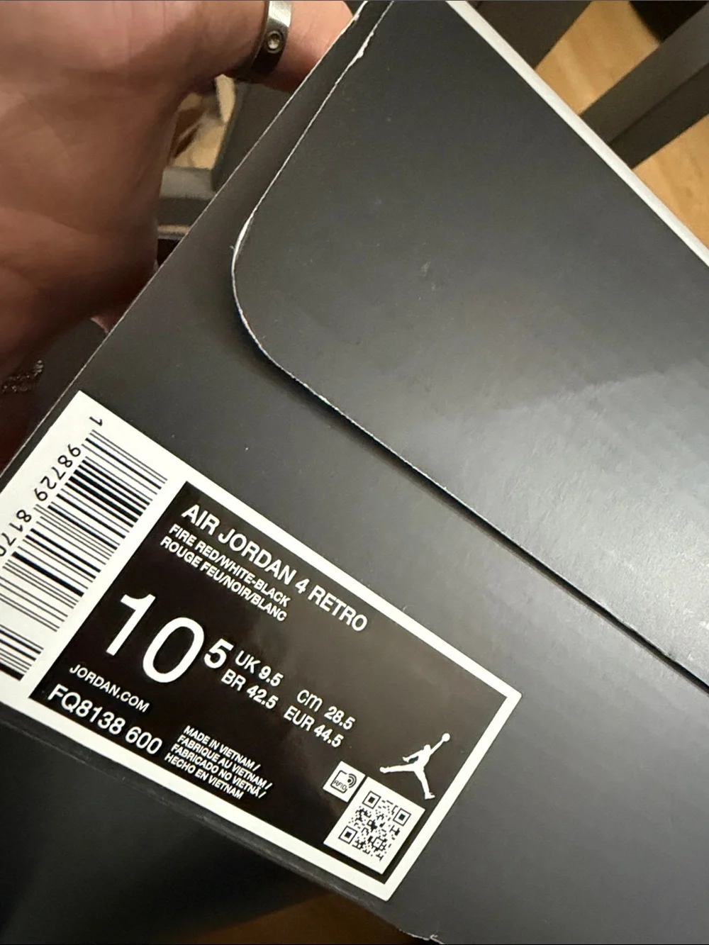 Air Jordan 4 fire red cmnt grey